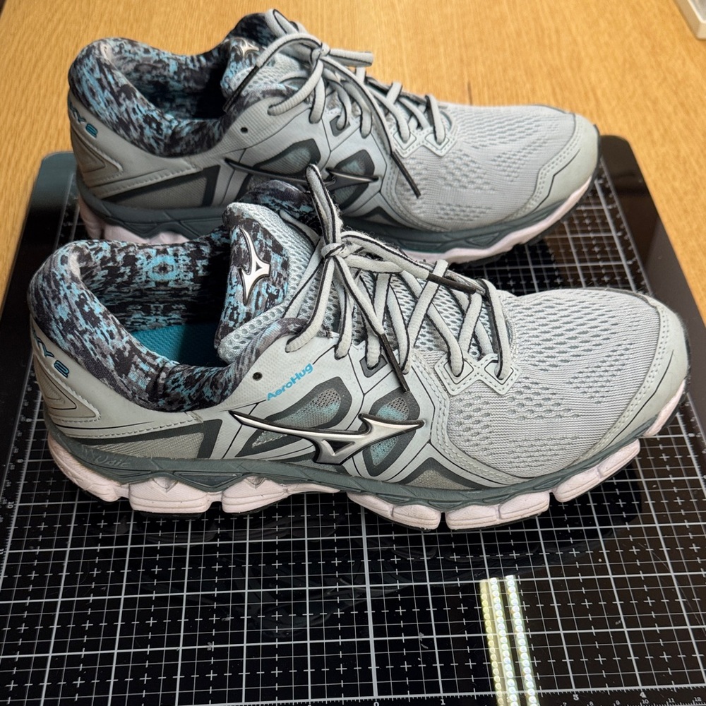 Mizuno Wave Sky 2 Women’s 9.5